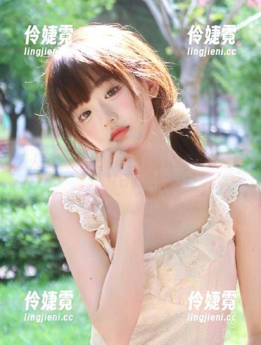 秀人网 - 甜妮白裙美丽图包合集：轻盈感受夏日的浪漫-伶婕霓