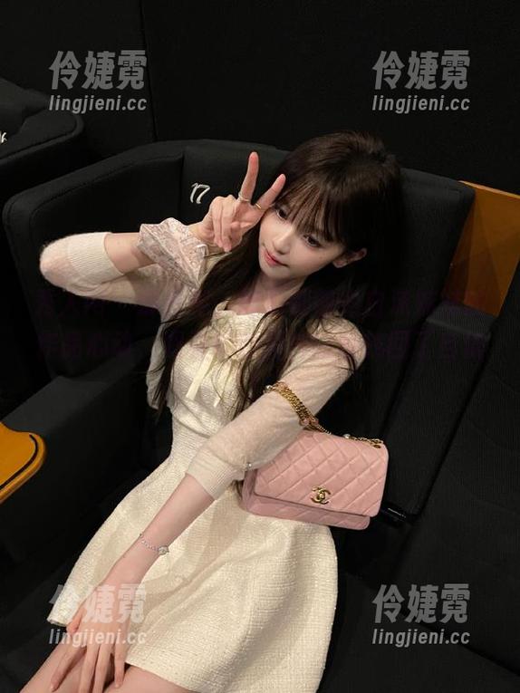 秀人网 - 那些年，我们都曾为白沫妹妹的作品心动，观看她的图片让我找回了自信！-伶婕霓