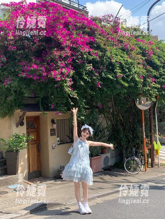 秀人网 - 情迷绯月樱-Cherry泳衣写真，在线获取高品质资源，展现你的独特魅力-伶婕霓