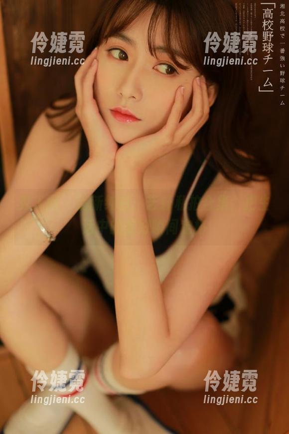 秀人网 - 清新纯白：艺轩私拍合集，把生活中的美好瞬间定格-伶婕霓