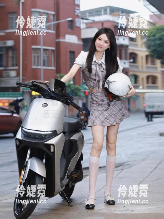 秀人网 - 下载最美的陈大榕油亮写真作品，感受她的独特风格与魅力-伶婕霓