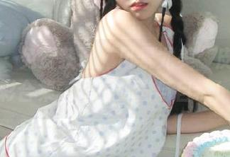 秀人网 - 免费获取“风景尤美”皮衣的精彩合集，邂逅时尚与自然！