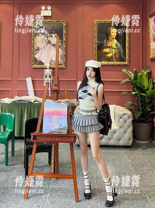 米线线sama的豹纹写真集：高清分享让你发现时尚与个性的完美结合！-伶婕霓