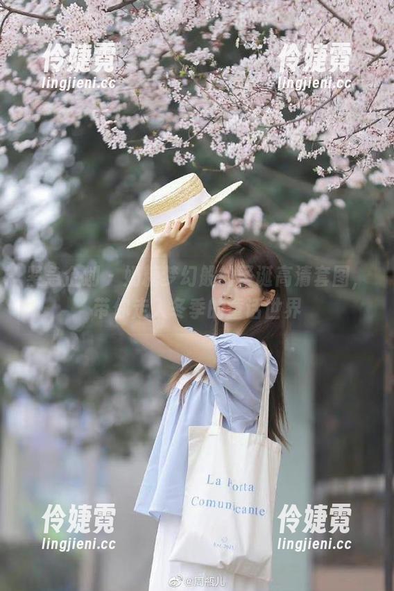 紧急企划 - 奶糖梦幻般的圣诞高清套图，带你走入冬季的童话世界-伶婕霓