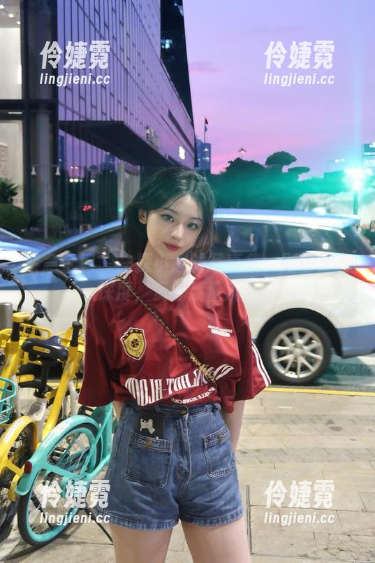 紧急企划 - 一探小恩的写真集：剧情很有深度，资源质量满分！-伶婕霓