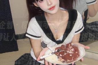 紧急企划 - 樱樱樱可最新裸足写真，原图美得让人窒息，眼前一亮的性感瞬间！