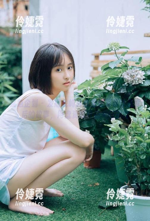 紧急企划 - 发掘龙崎聆音空姐写真作品背后的故事，网盘资源开启美好旅程-伶婕霓