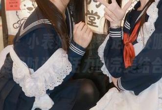 纳丝摄影 - 小表妹的独特定制校服作品，展现时尚与活力的完美结合