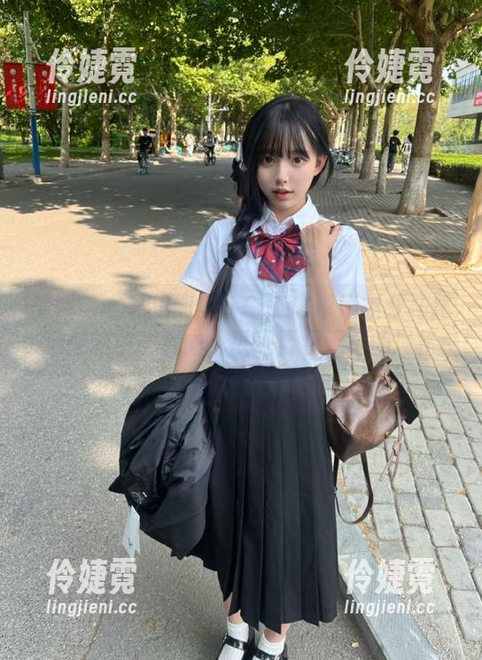 美媛馆 - 私拍图集：Cris_卓娅祺双马尾造型的多重魅力，展现青春无限的风格-伶婕霓