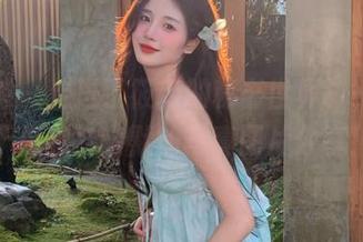 美媛馆 - 走进丁筱南的秘书世界，一个关于优雅与幽默的写真图片分享！