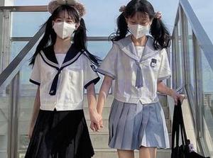 舞蹈生日记 - 探索艺艺无圣光写真作品中的圣诞之美，感受独特的节日气息