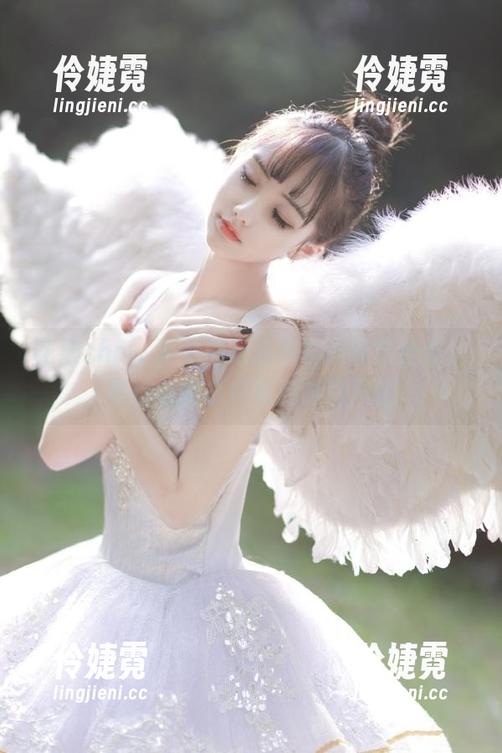 花漾show - 奶油米旗袍在线摄影合集，带你领略多样化的时尚风情-伶婕霓