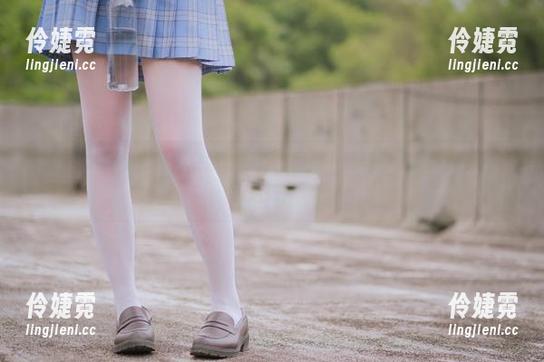 觅芙少女 - 看完冉冉空姐的写真，网盘下载让你过足眼瘾，不看后悔！-伶婕霓