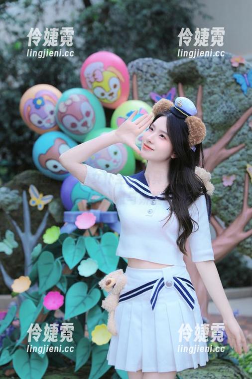 微密圈 - 詹詹女仆全套写真，细腻展现她的优雅与娇媚-伶婕霓