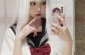 高清写真来袭：许岚LAN在黑色蕾丝睡衣中的迷人瞬间