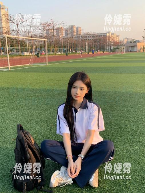 语画界 - 全套秘书写真作品，Miko酱吖这个名字绝对可信，快来体验一下！-伶婕霓