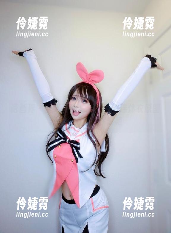 语画界 - 壁纸灵感！梦心月的连体衣原图集合，绝对让你惊艳-伶婕霓