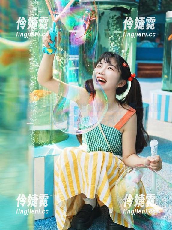 语画界 - 顾桥楠空姐私房美图：每一张都是背后的故事与风景-伶婕霓