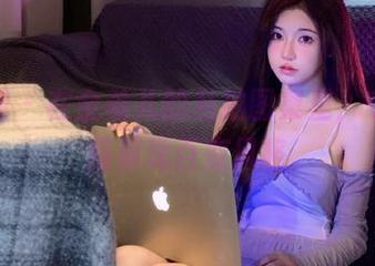 微密圈 - 在金希儿的私拍图集里，毛衣穿搭展现百变风格