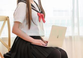 青水百合子全套高跟鞋主题摄影，优质图片描绘别样风采