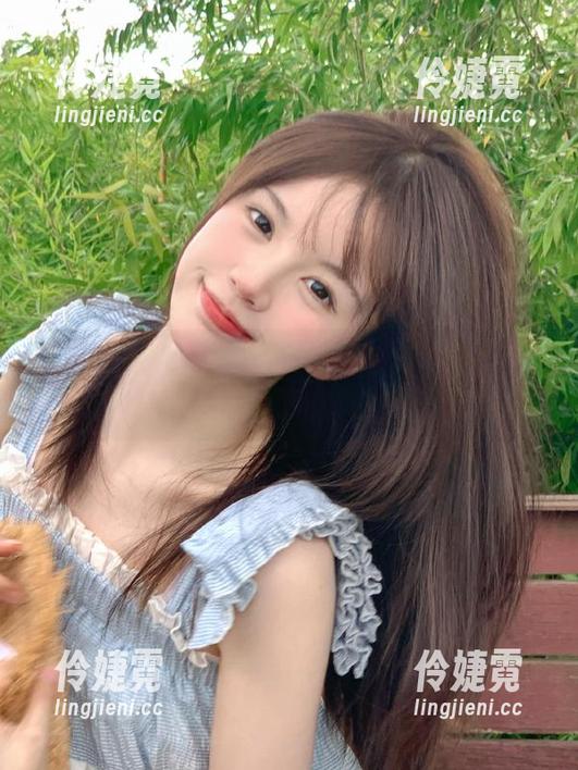青豆客 - 姐姐娜依灵儿最新福利揭秘，绝美原图不能错过-伶婕霓