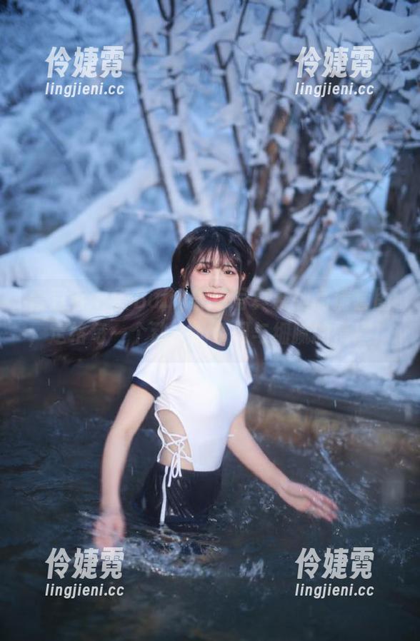 青豆客 - 雪Baby黑色写真系列高清套图，定格每一个动人的瞬间与细腻的情感！-伶婕霓