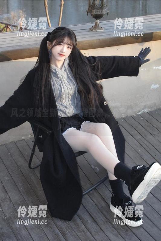 风之领域全新黑丝短裙图集，分享时尚与风的完美交融-伶婕霓