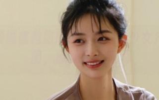 风之领域盛邀您欣赏最新黑丝少女户外原图，感受夏日清风