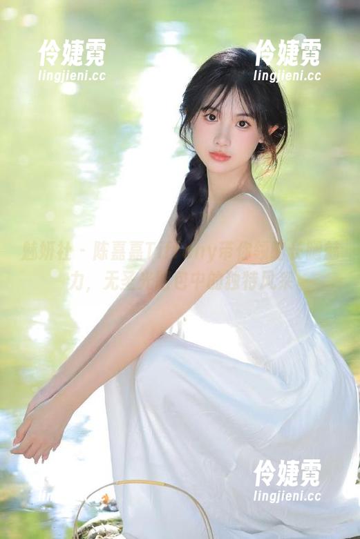 魅妍社 - 陈嘉嘉Tiffany带你领略长腿魅力，无圣光图包中的独特风采-伶婕霓